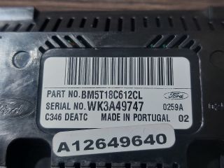 bontott FORD FOCUS III Fűtéskapcsoló (digit klímás)