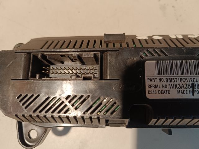 bontott FORD FOCUS III Fűtéskapcsoló (digit klímás)