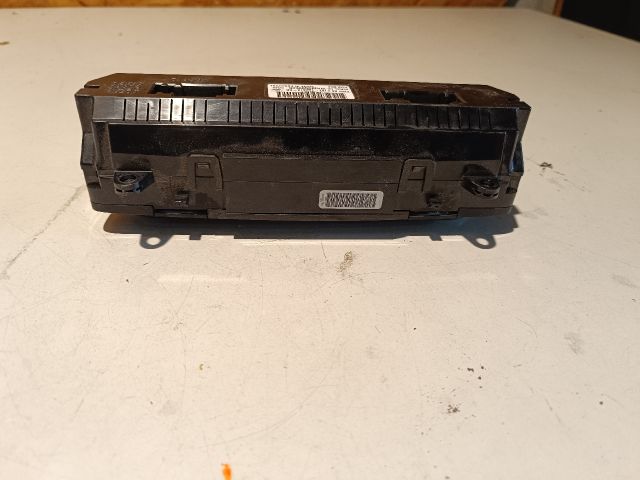 bontott FORD FOCUS III Fűtéskapcsoló (digit klímás)