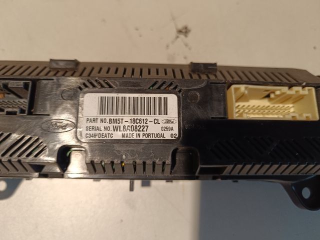 bontott FORD FOCUS III Fűtéskapcsoló (digit klímás)