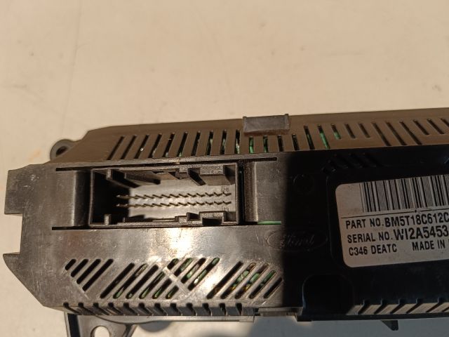 bontott FORD FOCUS III Fűtéskapcsoló (digit klímás)