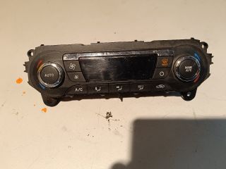 bontott FORD FOCUS III Fűtéskapcsoló (digit klímás)