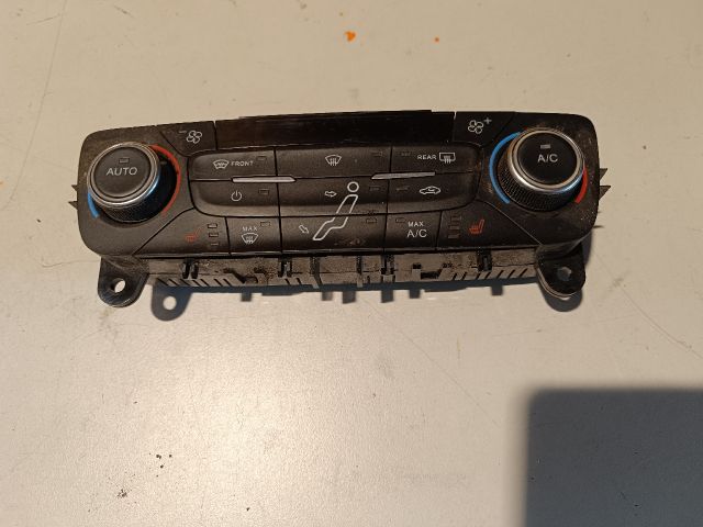 bontott FORD FOCUS III Fűtéskapcsoló (digit klímás)