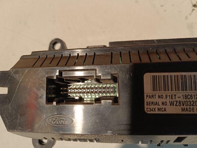 bontott FORD FOCUS III Fűtéskapcsoló (digit klímás)