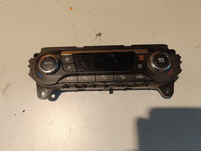 bontott FORD FOCUS III Fűtéskapcsoló (digit klímás)