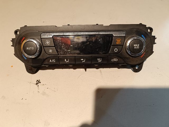 bontott FORD FOCUS III Fűtéskapcsoló (digit klímás)
