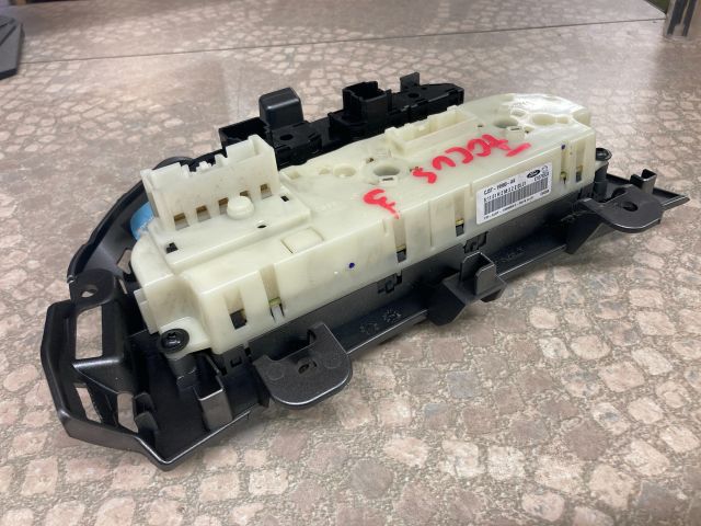 bontott FORD FOCUS III Fűtéskapcsoló (digit klímás)