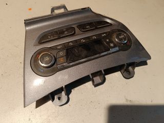 bontott FORD FOCUS III Fűtéskapcsoló (digit klímás)