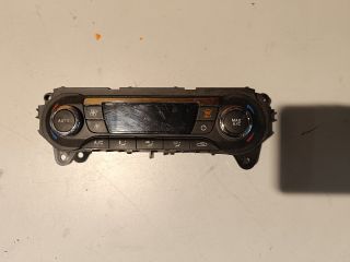 bontott FORD FOCUS III Fűtéskapcsoló (digit klímás)