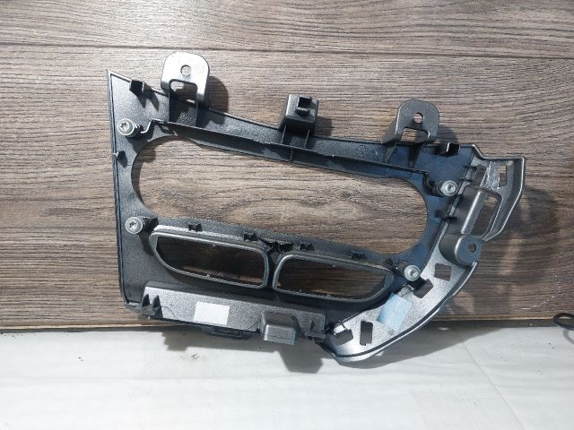 bontott FORD FOCUS III Fűtéskapcsoló Keret