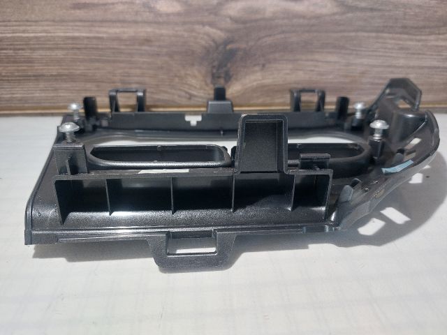 bontott FORD FOCUS III Fűtéskapcsoló Keret