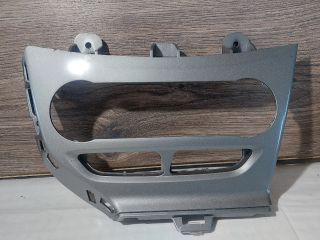 bontott FORD FOCUS III Fűtéskapcsoló Keret