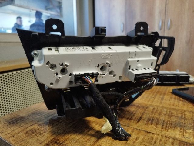 bontott FORD FOCUS III Fűtéskapcsoló (manuális klímás)