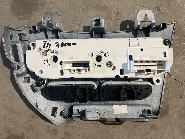 bontott FORD FOCUS III Fűtéskapcsoló (manuális klímás)