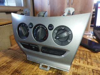 bontott FORD FOCUS III Fűtéskapcsoló (manuális klímás)