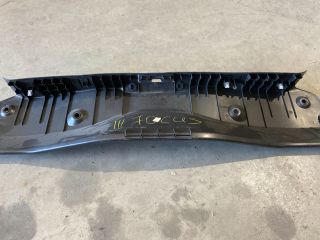 bontott FORD FOCUS III Hátfal Burkolat