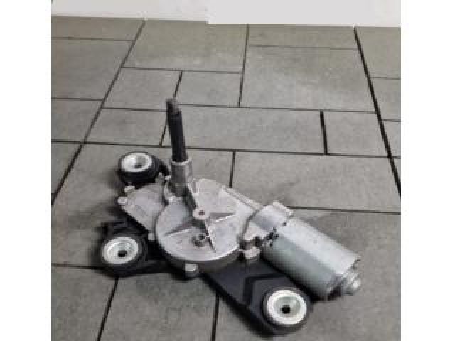 bontott FORD FOCUS III Hátsó Ablaktörlő Motor