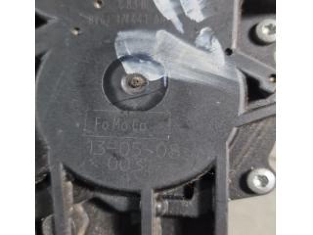 bontott FORD FOCUS III Hátsó Ablaktörlő Motor