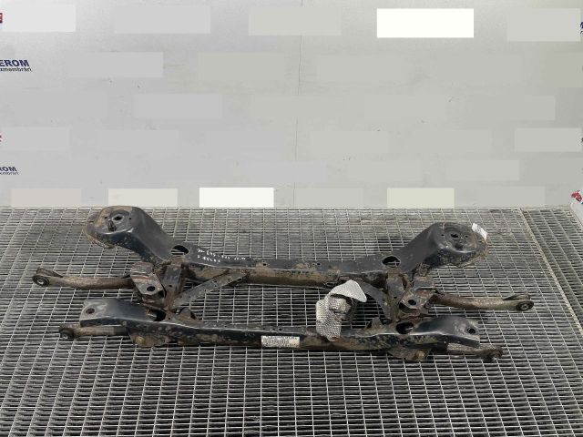 bontott FORD FOCUS III Hátsó Bölcső