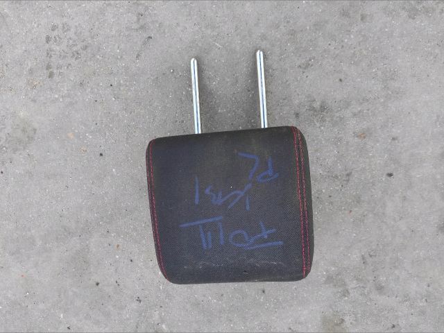 bontott FORD FOCUS III Hátsó Fejtámla