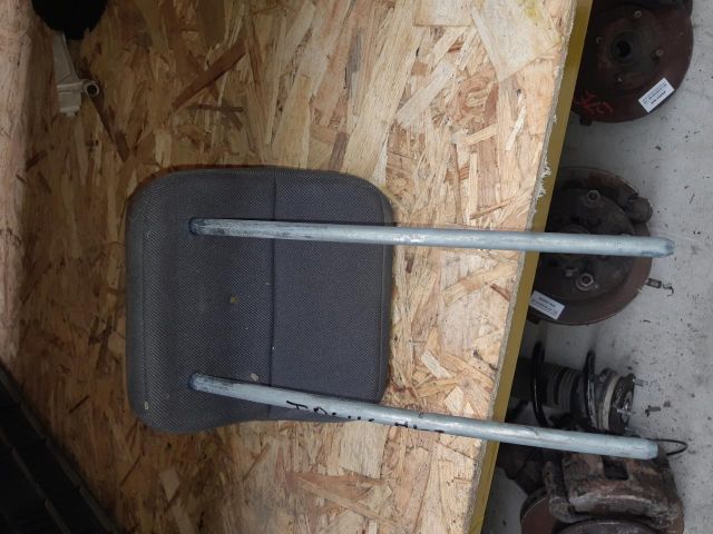 bontott FORD FOCUS III Hátsó Fejtámla