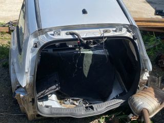 bontott FORD FOCUS III Hátsó Karosszéria Csomag