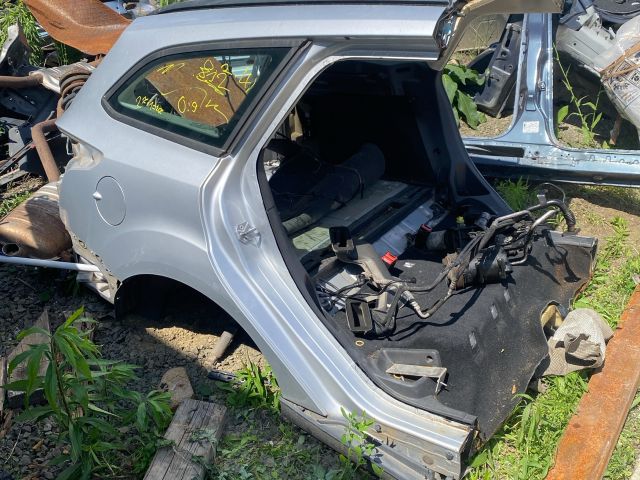 bontott FORD FOCUS III Hátsó Karosszéria Csomag