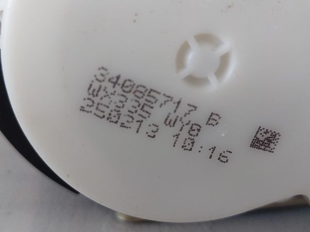 bontott FORD FOCUS III Hátsó középső Biztonsági Öv