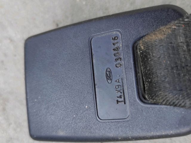 bontott FORD FOCUS III Hátsó középső Biztonsági Öv