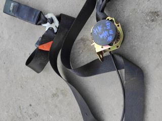 bontott FORD FOCUS III Hátsó középső Biztonsági Öv