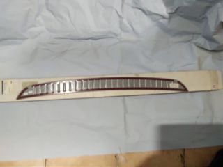 bontott FORD FOCUS III Hátsó Lökhárító Felső