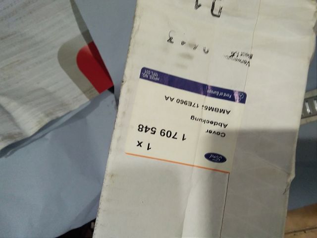 bontott FORD FOCUS III Hátsó Lökhárító Felső