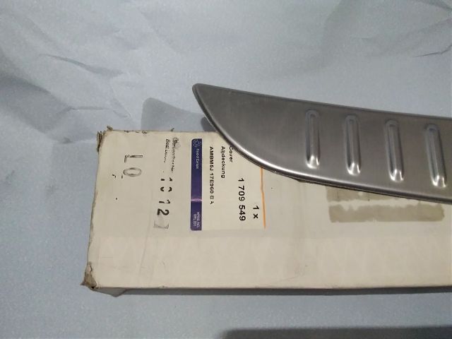 bontott FORD FOCUS III Hátsó Lökhárító Felső