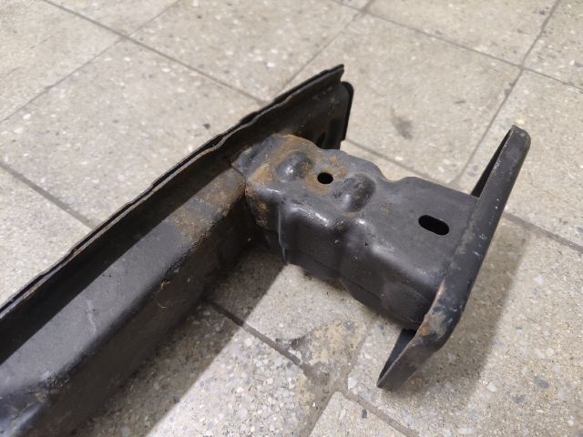 bontott FORD FOCUS III Hátsó Lökhárító Merevítő (Fém)