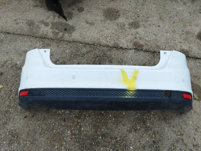 bontott FORD FOCUS III Hátsó Lökhárító (Részeivel)