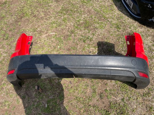 bontott FORD FOCUS III Hátsó Lökhárító (Részeivel)