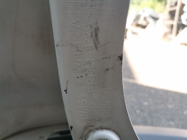 bontott FORD FOCUS III Hátsó Lökhárító (Részeivel)