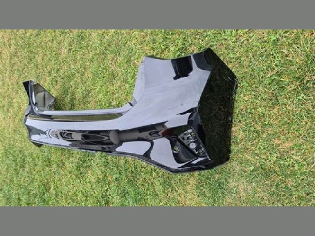 bontott FORD FOCUS III Hátsó Lökhárító (Részeivel)