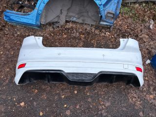 bontott FORD FOCUS III Hátsó Lökhárító (Részeivel)