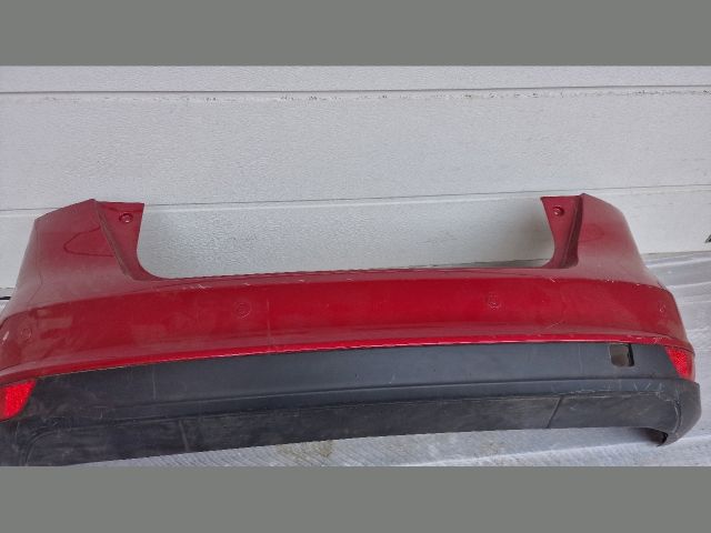 bontott FORD FOCUS III Hátsó Lökhárító (Részeivel)