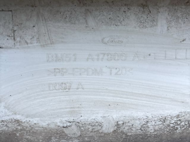 bontott FORD FOCUS III Hátsó Lökhárító (Részeivel)