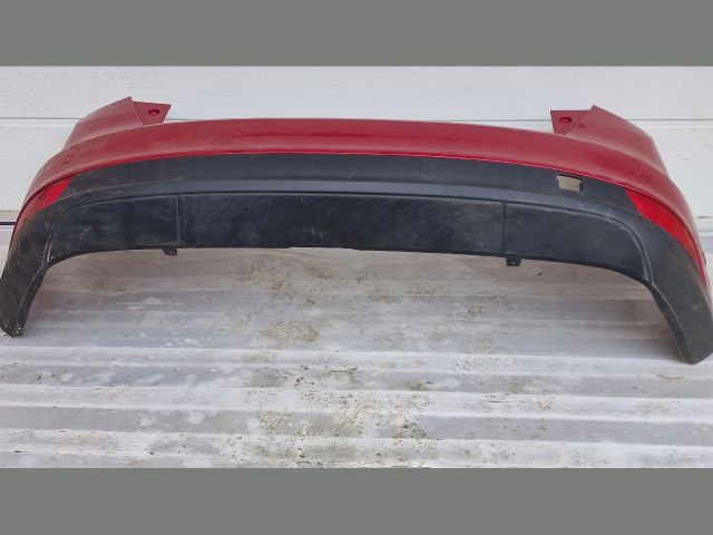 bontott FORD FOCUS III Hátsó Lökhárító (Részeivel)