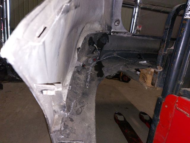 bontott FORD FOCUS III Hátsó Lökhárító (Részeivel)