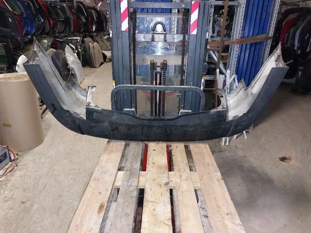 bontott FORD FOCUS III Hátsó Lökhárító (Részeivel)