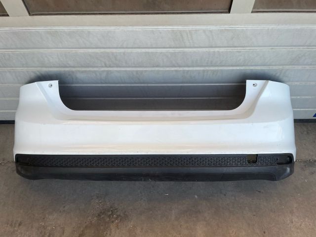 bontott FORD FOCUS III Hátsó Lökhárító (Üresen)