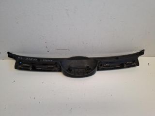 bontott FORD FOCUS III Hűtőrács