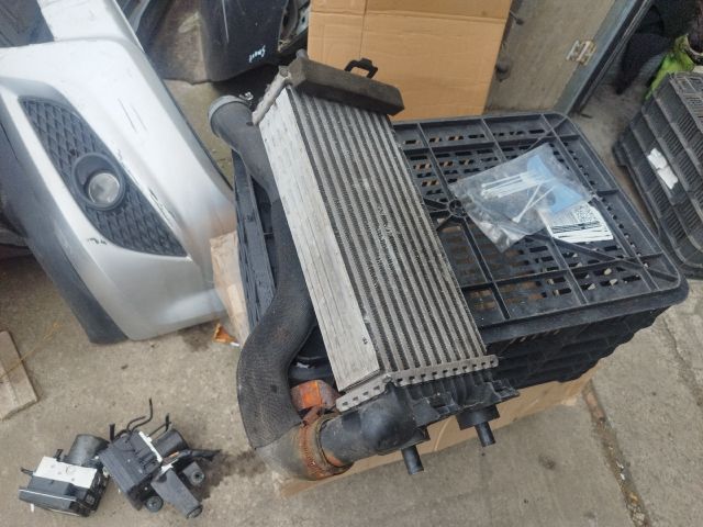 bontott FORD FOCUS III Intercooler