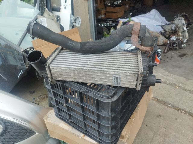 bontott FORD FOCUS III Intercooler