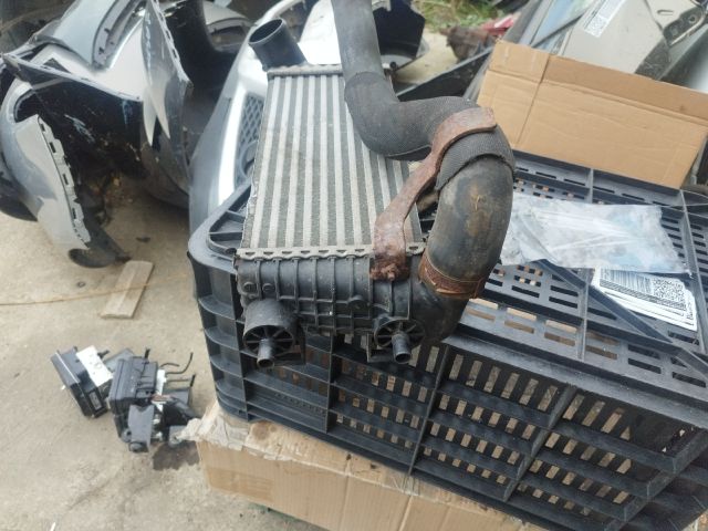 bontott FORD FOCUS III Intercooler