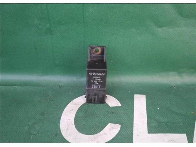 bontott FORD FOCUS III Izzító Relé